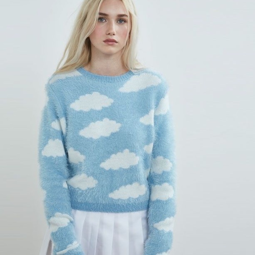 Fluffy Cloud Sweater☁️
